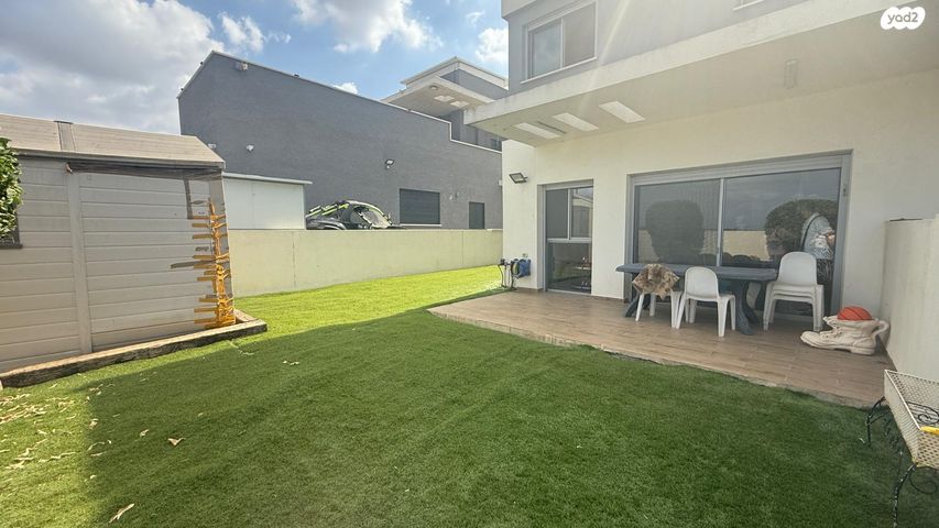 דו משפחתי, חיבת ציון, עפולה