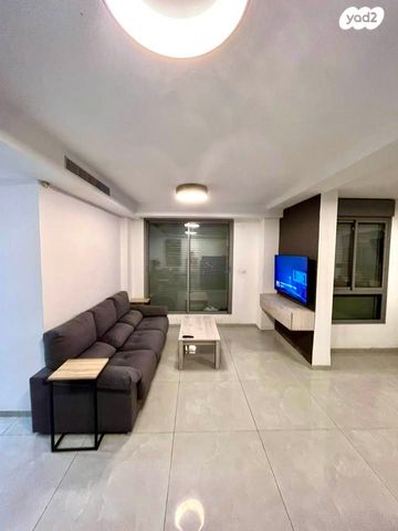 דירת גן, שדרות וייצמן, מוצקין הותיקה, קרית מוצקין