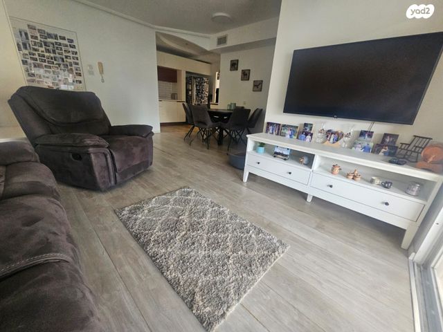 דירה, שדרות בית וגן, בית וגן, קרית אתא