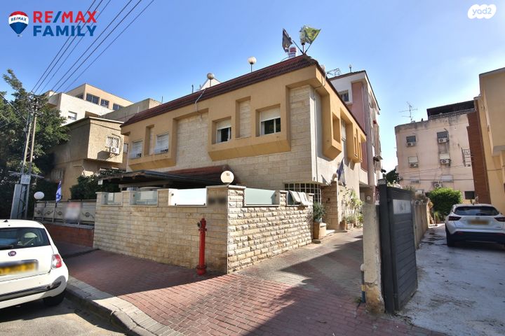 דו משפחתי, אושה 19, מוצקין הותיקה, קרית מוצקין