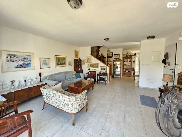 דו משפחתי, נטפים, צור הדסה