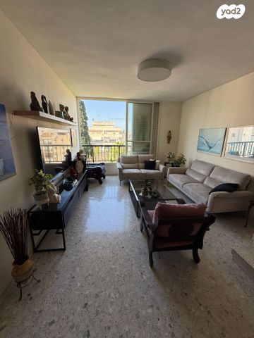 גג/ פנטהאוז, עקיבא, נווה דוד רמז, רעננה