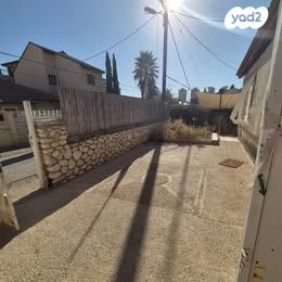 חומה ומגדל 21