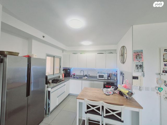 דירה, אלונים, קרית השרון, נתניה