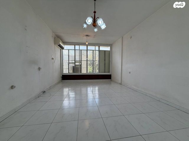 דירה, עין יהב, ג'סי כהן, חולון