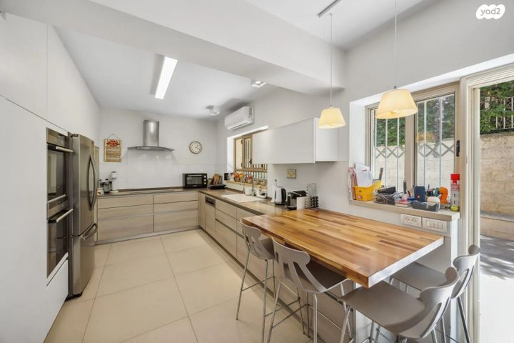 דירת גן, רחל המשוררת 4, בית הכרם, רמת בית הכרם, ירושלים