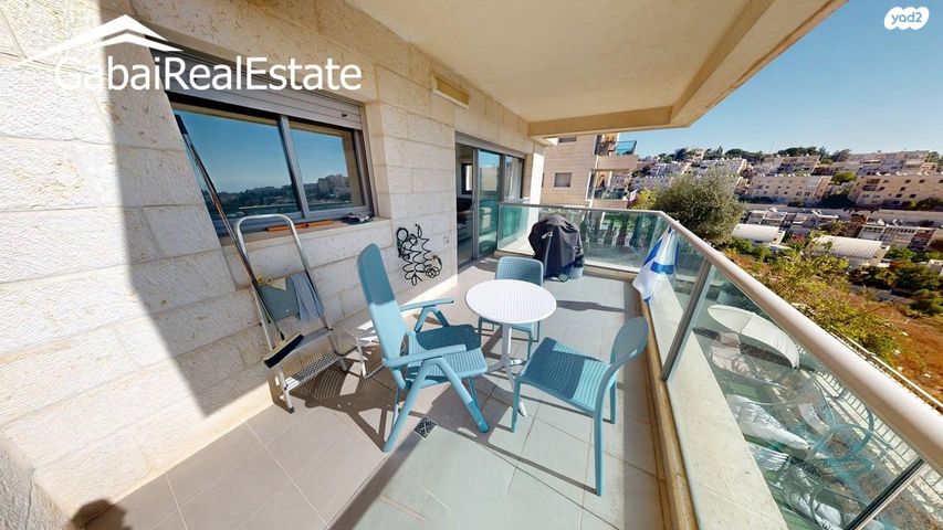 דירה, גרשון אבנר, ארמון הנציב, תלפיות מזרח, ירושלים