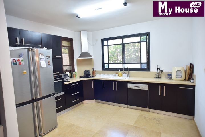 דו משפחתי, רשפים, גדרה