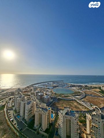 גג/ פנטהאוז, ג'ו עמר, הקריה מע"ר, אשדוד