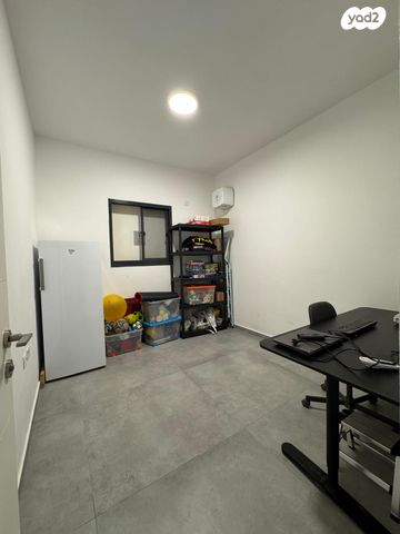 גג/ פנטהאוז, שדה בוקר 12, ארלוזורוב, גבעתיים