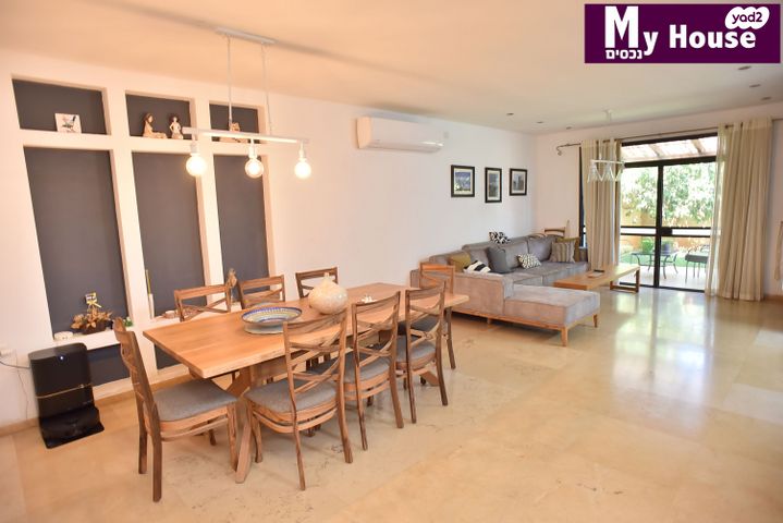 דו משפחתי, רשפים, גדרה