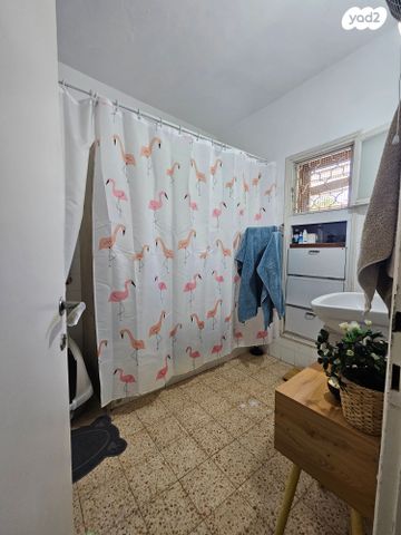 דו משפחתי, אפרים, רחובות