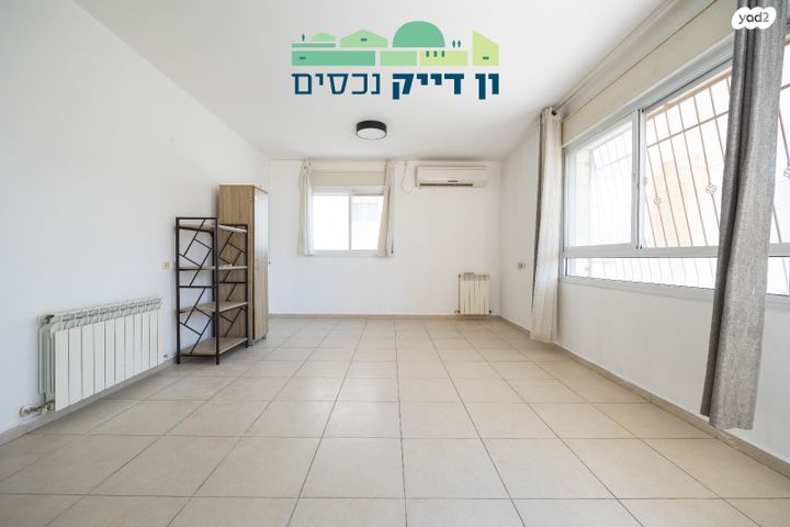 דירה, אלעזר מנחם גלרנטר, חומת שמואל, הר חומה, ירושלים