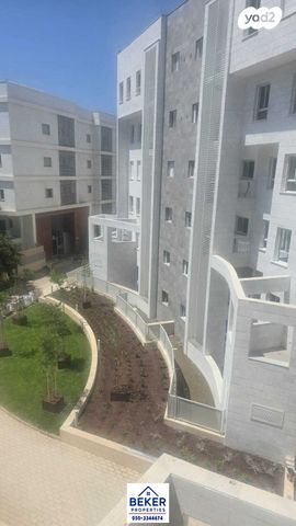 דירה, הרצליה