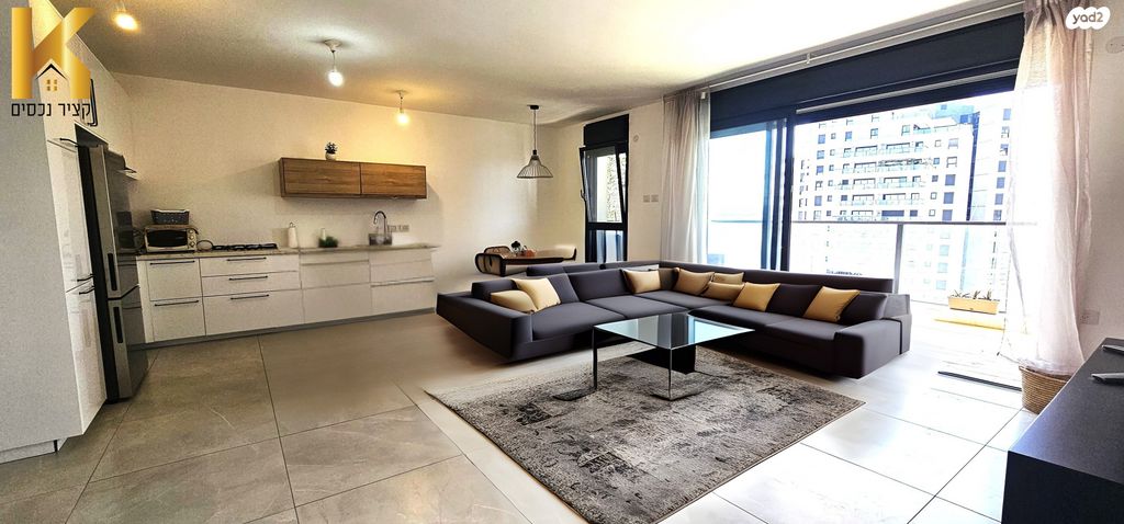 דירה, יונה וולך, גרין פארק החדשה, הוד השרון