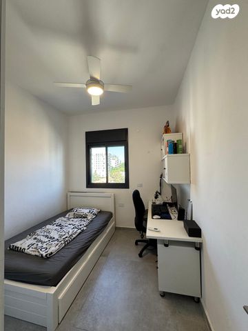 גג/ פנטהאוז, שדה בוקר 12, ארלוזורוב, גבעתיים