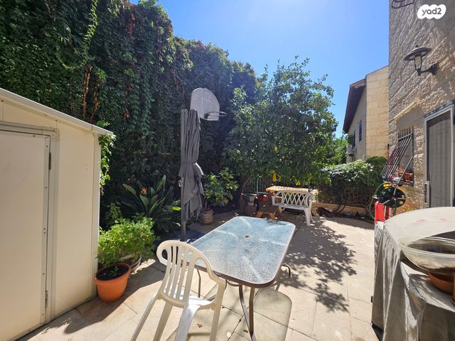 דו משפחתי, נטפים, צור הדסה