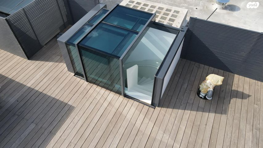 גג/ פנטהאוז, נהרדעא 8, הצפון החדש - דרום, תל אביב יפו