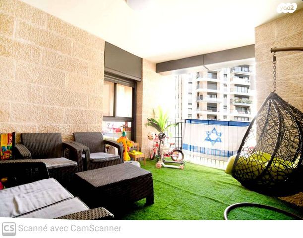 דירה, יוסף בורג, קרית הלאום, ירושלים