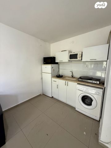 דירה, רחבת השל"ה, שכונה י"א, באר שבע