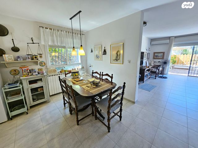 דו משפחתי, נטפים, צור הדסה