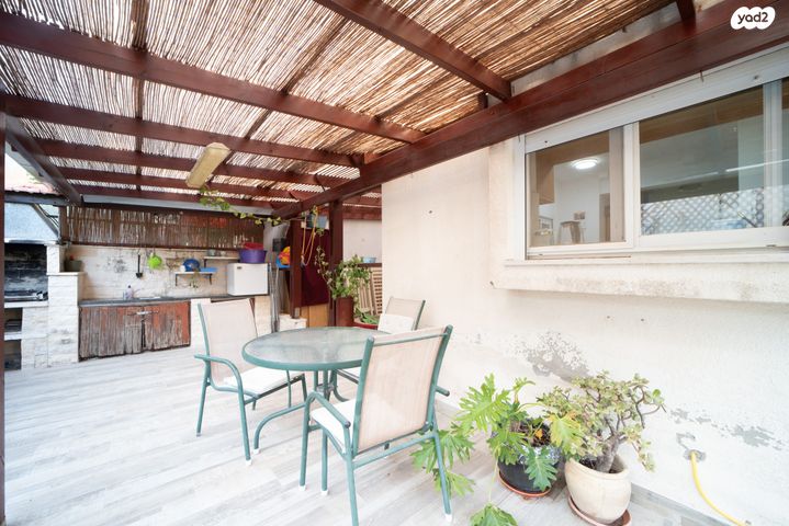 דו משפחתי, רמת ישי