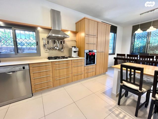 בית פרטי/ קוטג', שאר העיר, קדימה צורן