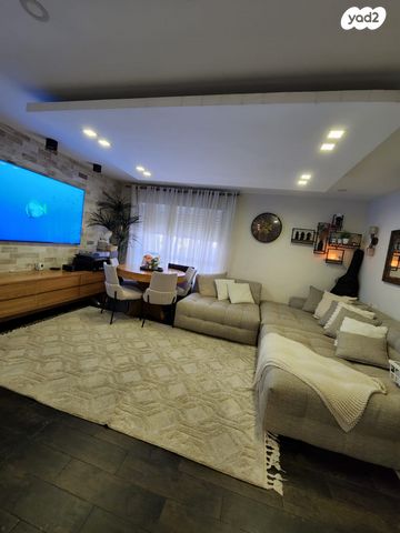 דירה, רגבים 4, גני אביב, לוד