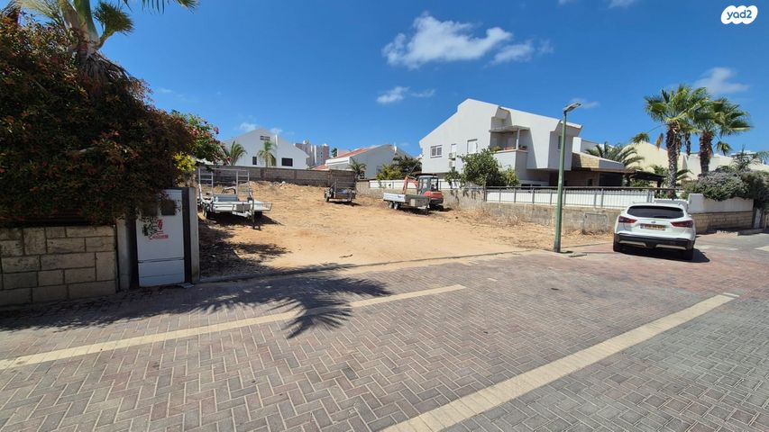 מגרשים, חיים וייצמן, ברנע, אשקלון