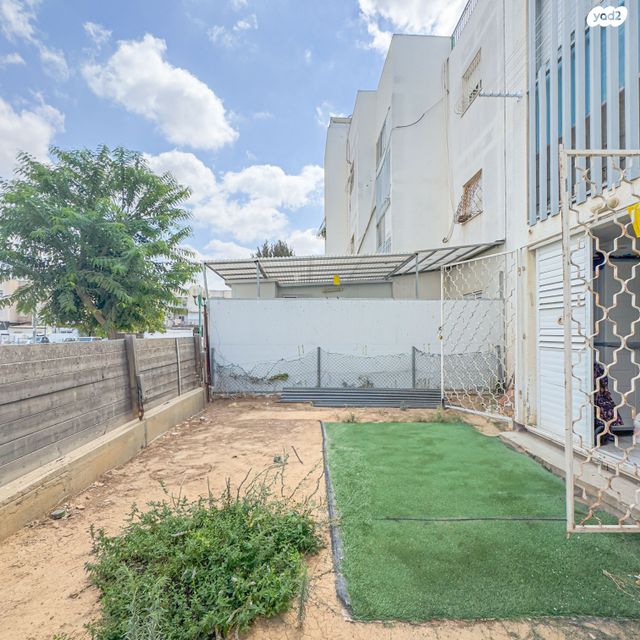 דירת גן, נתיבות