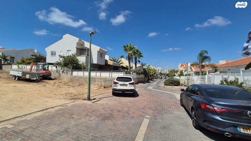 מגרשים, חיים וייצמן, ברנע, אשקלון