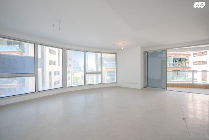 דירה, גרציאני יצחק 10, גני שרונה, קרית הממשלה, תל אביב יפו