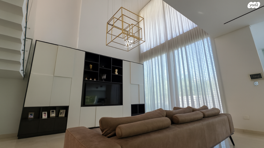 בית פרטי/ קוטג', סביון