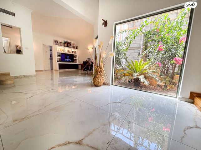 בית פרטי/ קוטג', רעננה