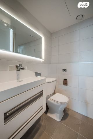 דירה, גרציאני יצחק 10, גני שרונה, קרית הממשלה, תל אביב יפו