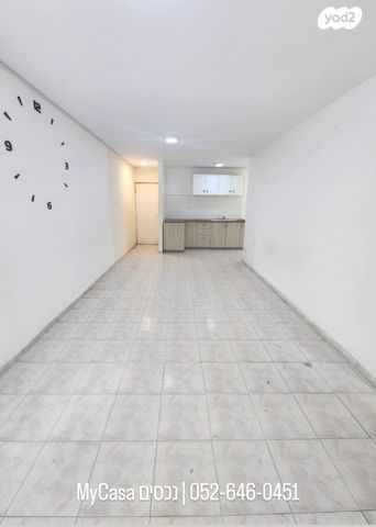 אריה מוצקין 21