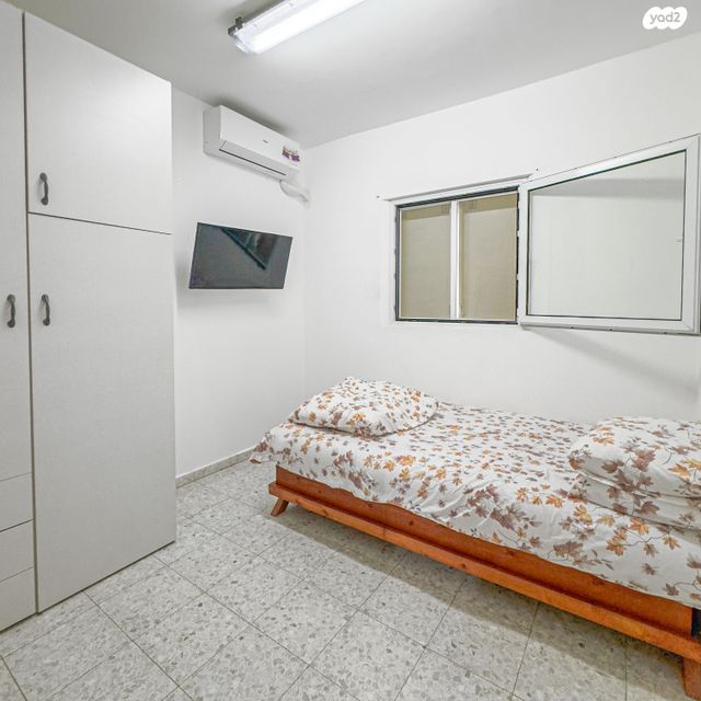 דירת גן, נתיבות