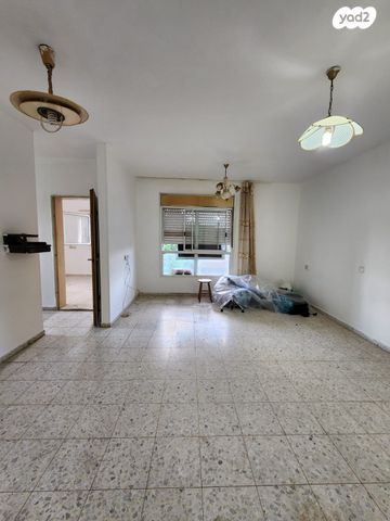 דירה, גיורא יוספטל 13, שקמים ואגמים, אשקלון