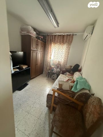 דירה, תקומה 11, נתיבות