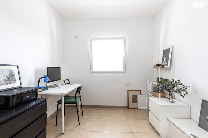 דירה, מרדכי אנילביץ', קרית ויצמן, רעננה