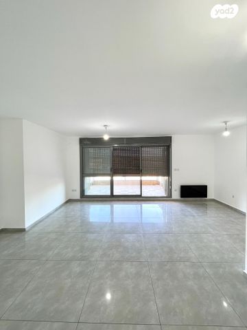 דירה, סנסן, צור הדסה