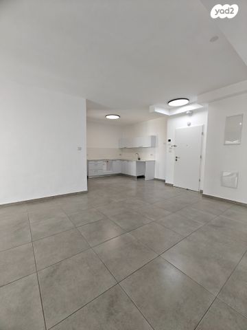 דירה, שדרות הרב משה שמואל שפירא, פארק המושבה, באר יעקב