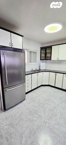 דו משפחתי, לולב, טבריה