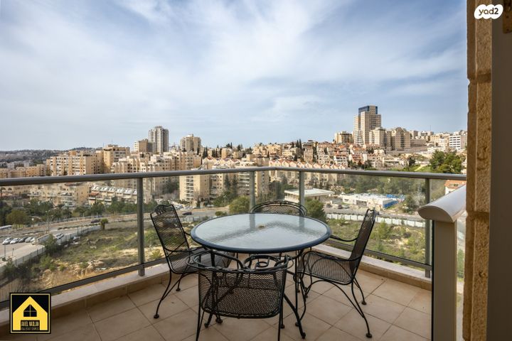 דירה, אברהם פררה 1, הולילנד, ירושלים