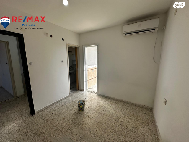 דירה, משה שרת 42, ברנע, אשקלון