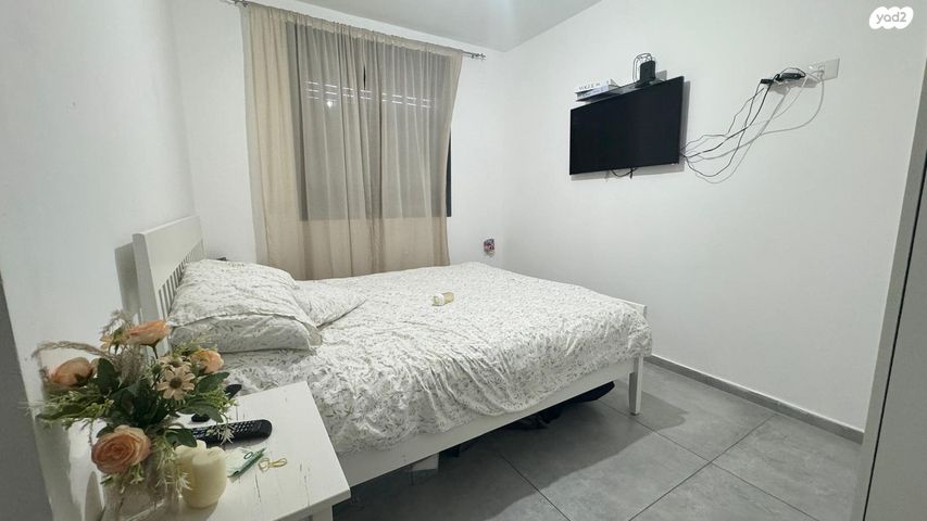 דירה, יצחק שמיר, עפולה