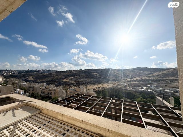 גג/ פנטהאוז, הרב אריה בינה, חומת שמואל, הר חומה, ירושלים