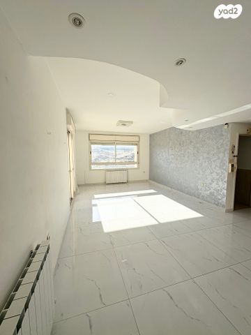 גג/ פנטהאוז, הרב אריה בינה, חומת שמואל, הר חומה, ירושלים