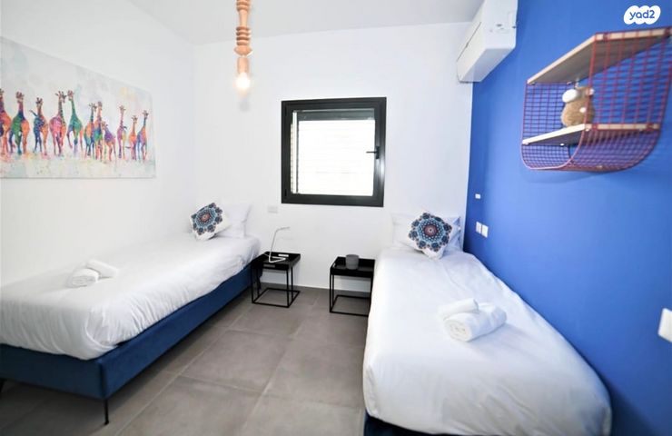 דירה, אסתר המלכה, טבריה