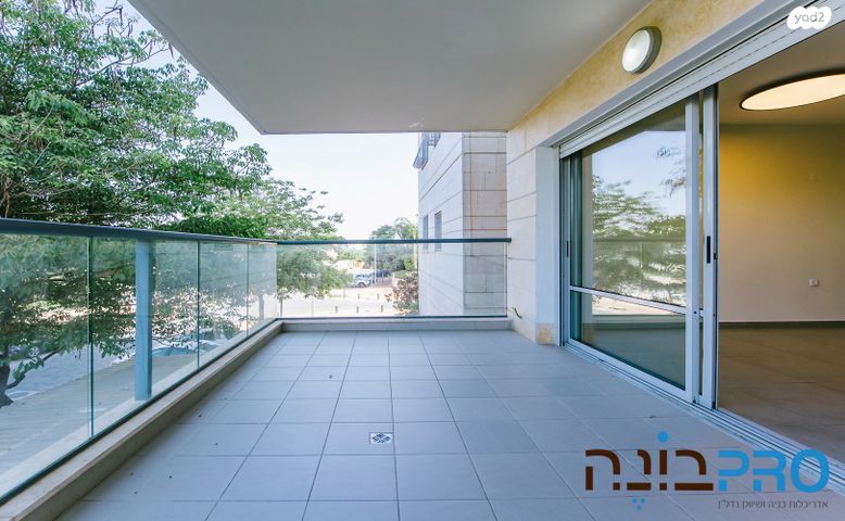 דירה, פרופ' אהרון צ'חנובר, רחובות המדע, רחובות